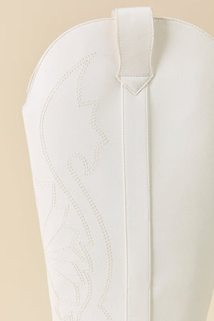 Shania White Cowboy Boots - STB Boutique