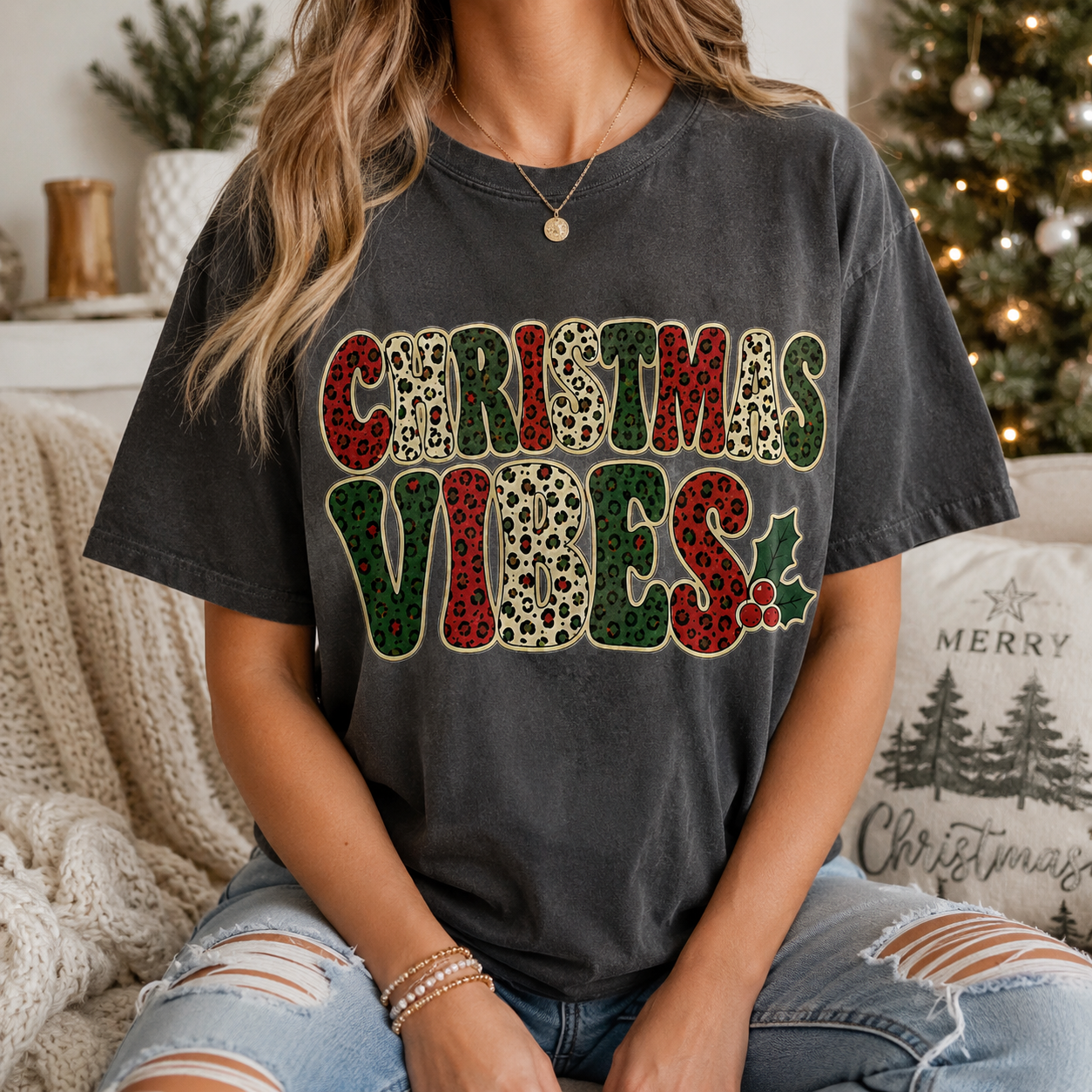 Leopard Christmas Vibes Tee - 5 Colors