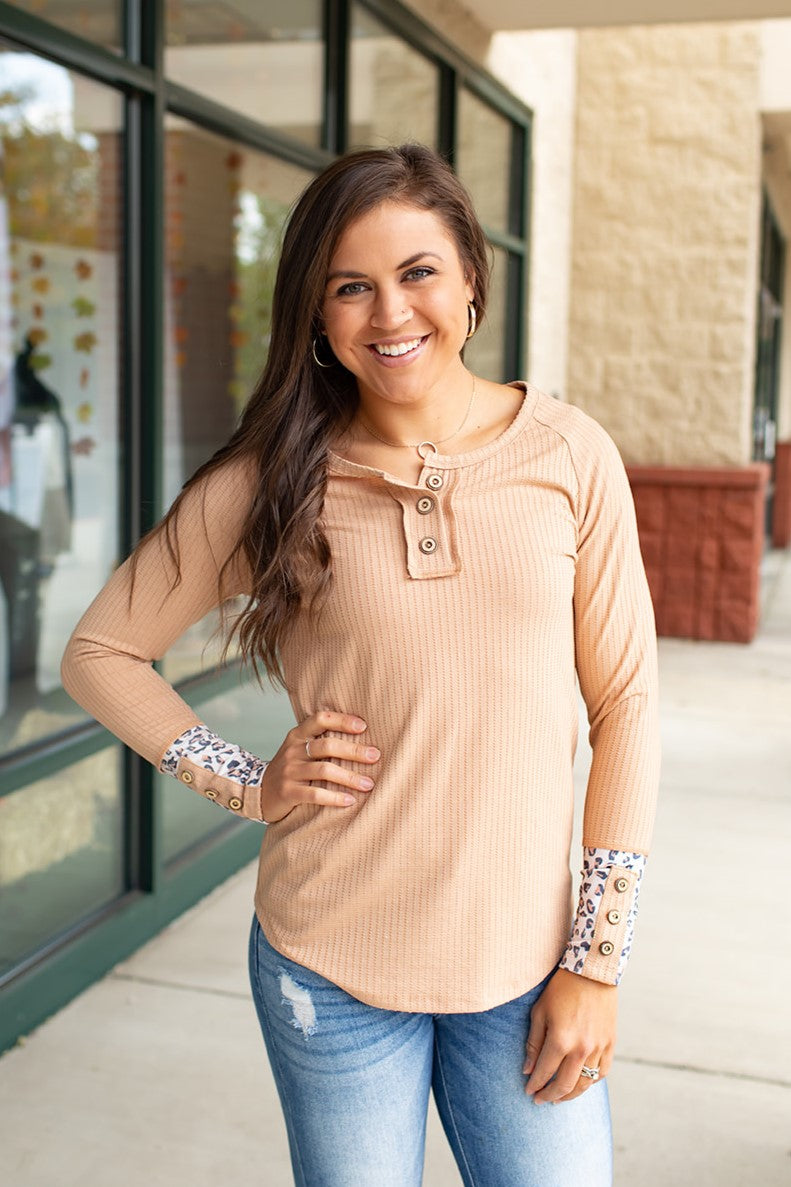Taupe Ribbed Leopard Button Sleeve LS (SM-XL)