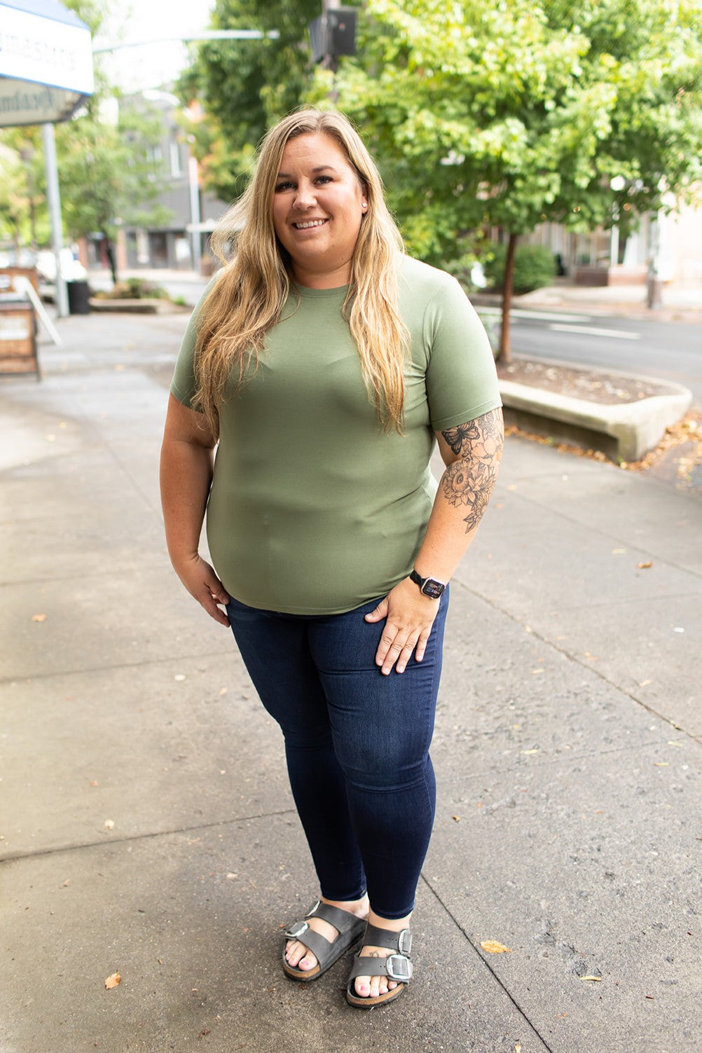 Olive Basic Crew Neck Tee (SM-3XL) - STB Boutique