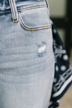 Judy Blue Alex Mid Rise Boyfriend Jean with Bandana Loop (0-24)