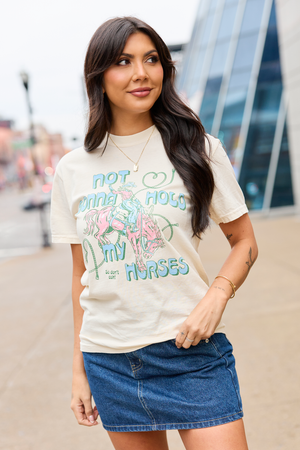 Not Gonna Hold My Horses Ivory Graphic Tee - STB Boutique