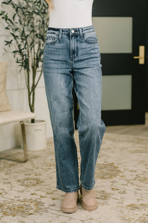 Judy Blue Carlie High Waist Straight Jean in Everyday Indigo