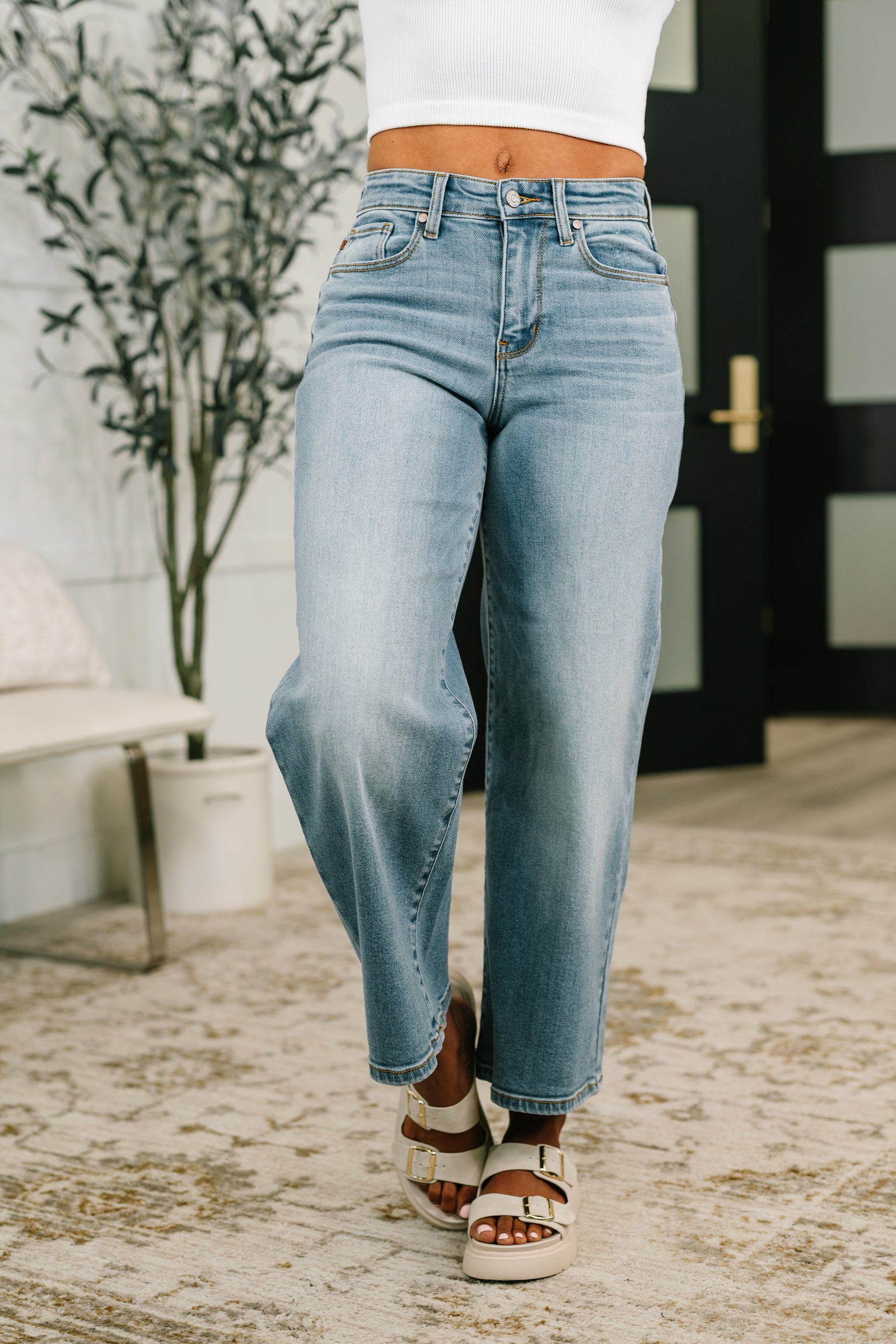 Judy Blue Claudia Mid Rise Wide Leg Ankle Jean (0-24)