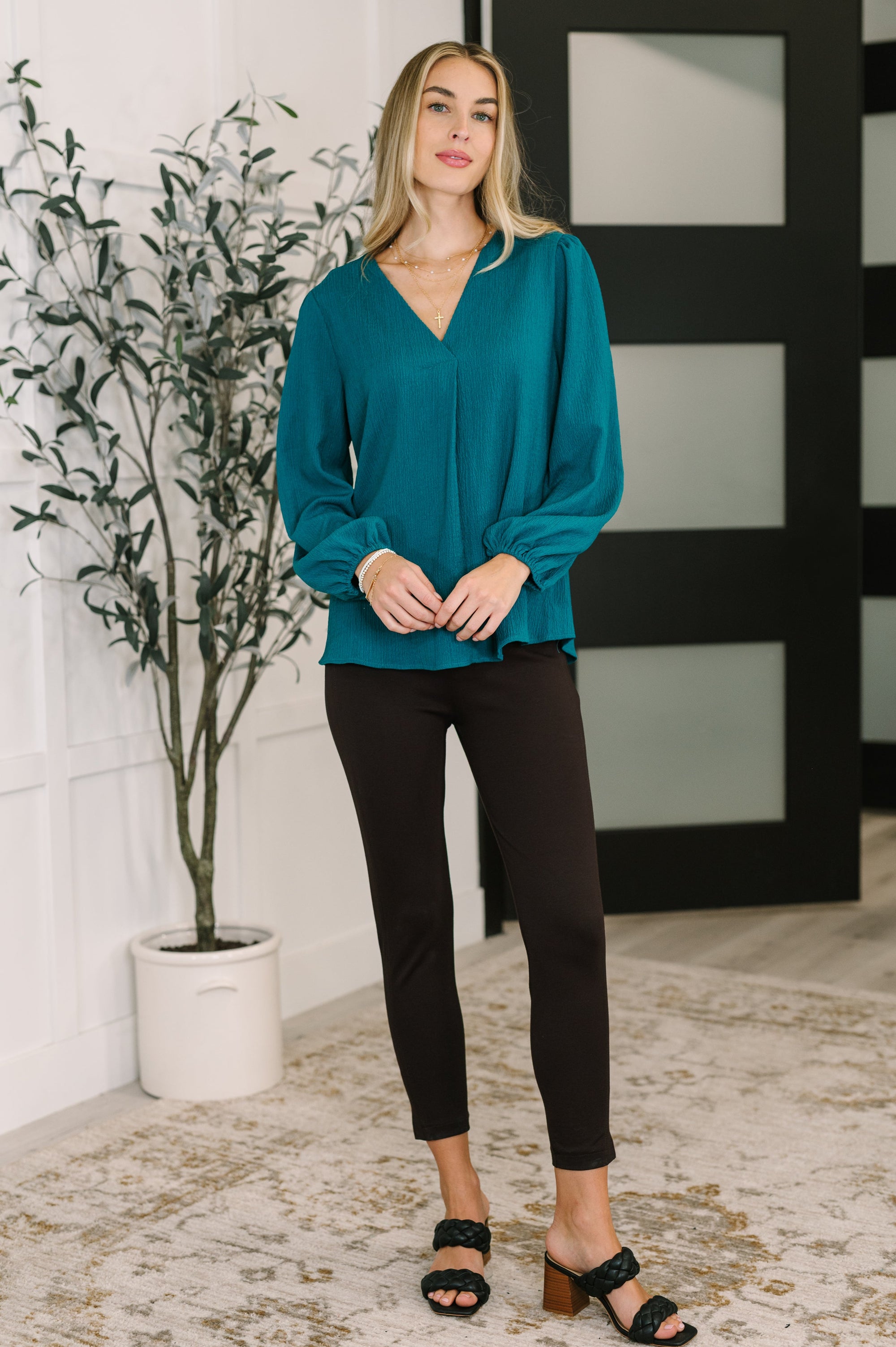 Desk to Dinner V-Neck Balloon Sleeve Blouse (SM-3X)
