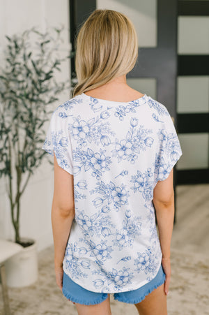 Down Right Delicate V-Neck Floral Top (SM-3X)