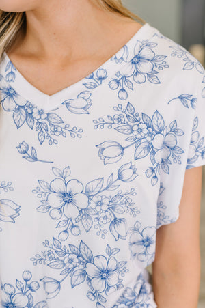 Down Right Delicate V-Neck Floral Top (SM-3X)