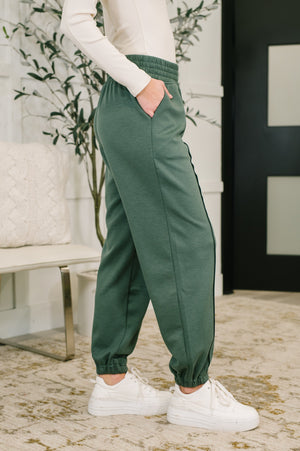 Every Second, Every Hour Jogger Bottoms in Dark Forest (SM-3X)