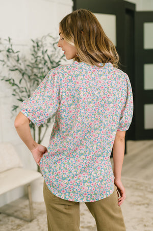 Everything in My Power Floral Puff Sleeve Blouse (SM-3X)