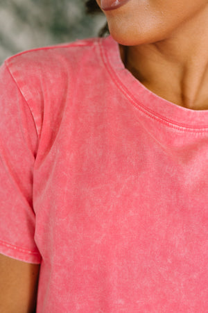 Had to Be There Mineral Wash Tee in Fuchsia (SM-3X)
