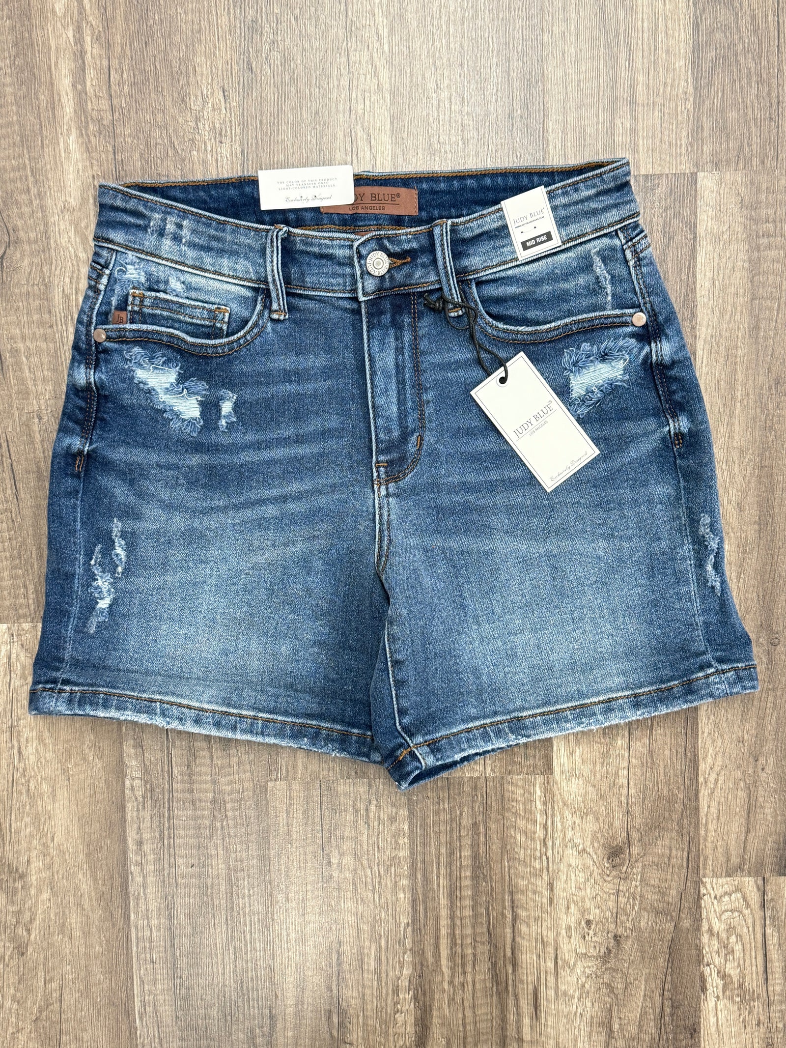 Judy Blue Md Wash Distressed Shorts (SM-XL)