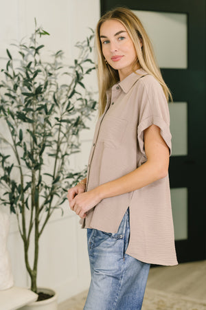 Keep Up Collared Button Down in Ash Mocha (SM-3X)