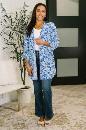 Lizzy Cardigan in Blue and White Floral (SM-3X)