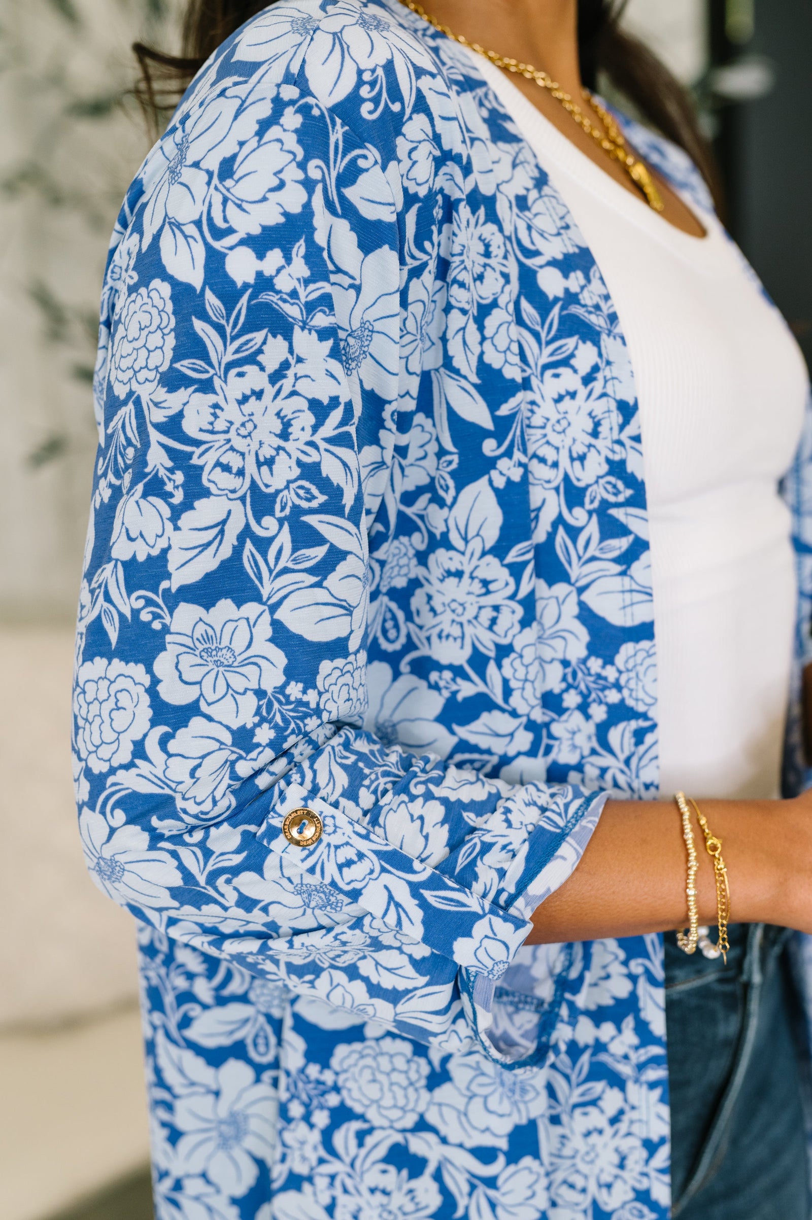 Lizzy Cardigan in Blue and White Floral (SM-3X) - STB Boutique