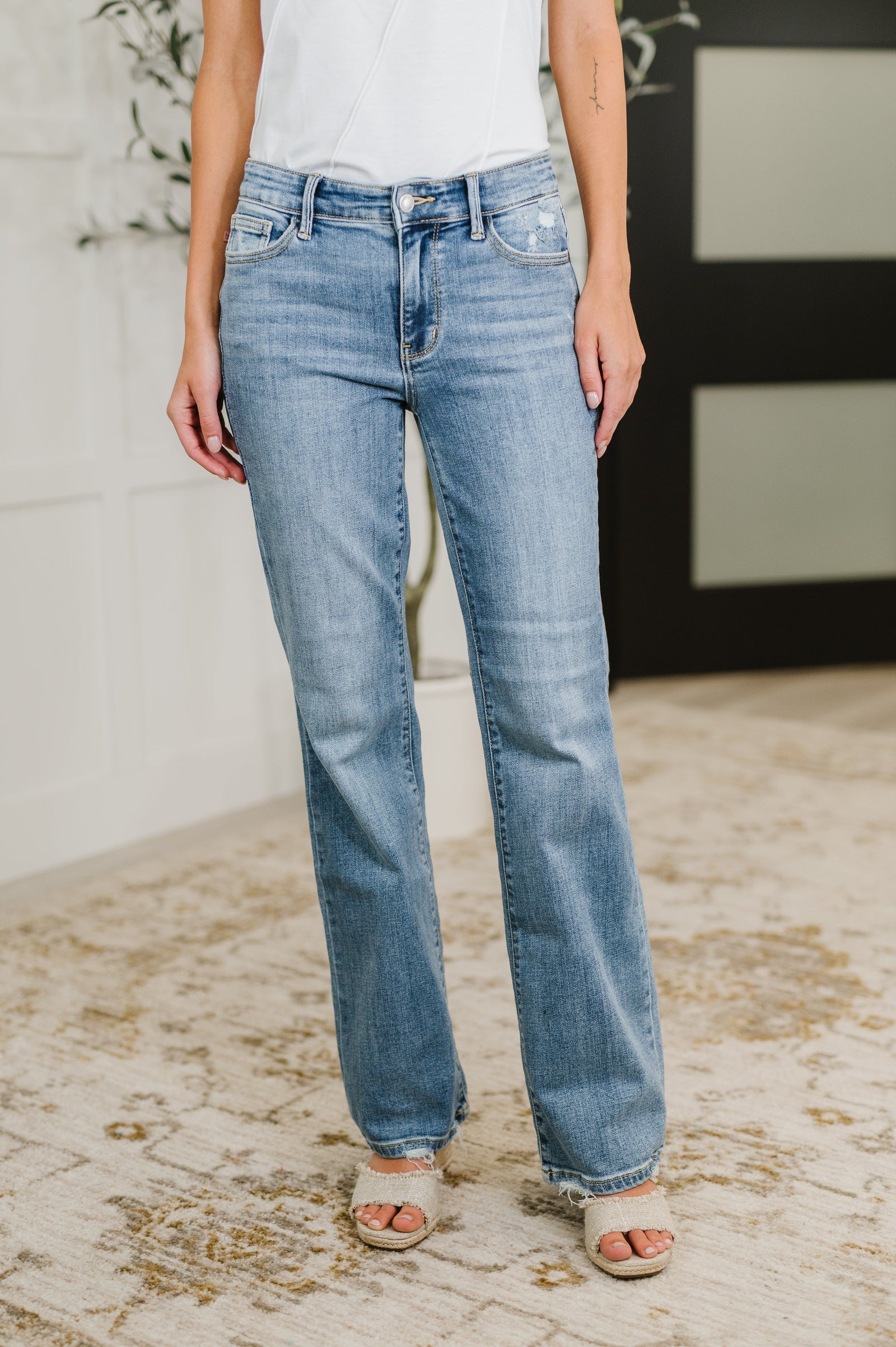 Judy Blue Lorena Mid Rise Vintage Wash Bootcut Jeans (0-24)