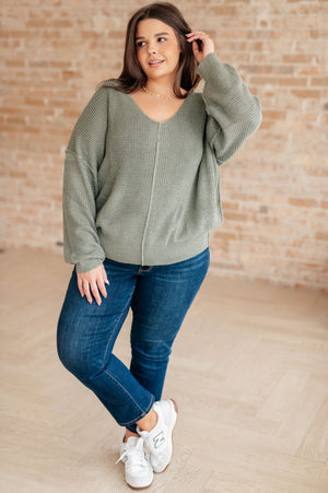 Magi Lune V-Neck Sweater (SM-3X)