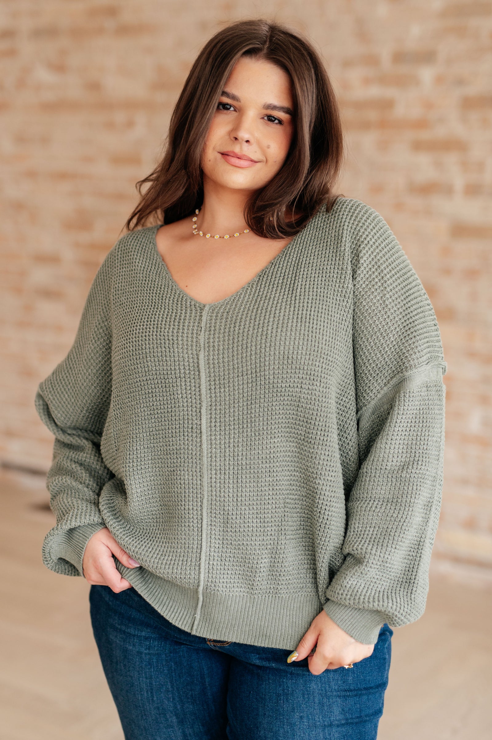 Magi Lune V-Neck Sweater (SM-3X)