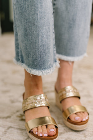 Judy Blue Mckaylee Mid Rise Kick Flare Jeans with Frayed Hem (0-24)