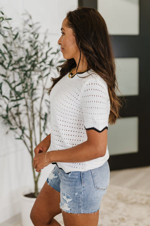 Pinkies Up Knit Top in White (SM-3X)