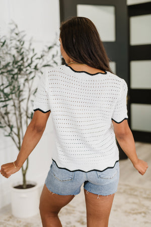 Pinkies Up Knit Top in White (SM-3X)