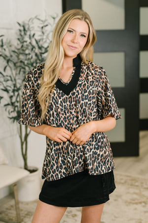 Sassy Season Split Neck Leopard Print Blouse (SM-3X)