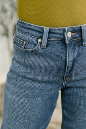 Judy Blue Shane Mid Rise Billie Boyfriend Jean in Dark Cozy Indigo (0-24)