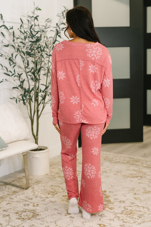 Snowflake Sniffles Pajama Set in Red (SM-3X)