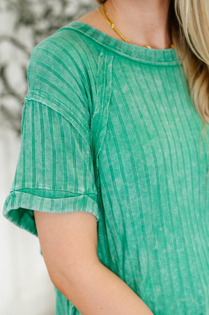 Sunday's Bestie Mineral Wash Top in Kelly Green (SM-3X) - STB Boutique