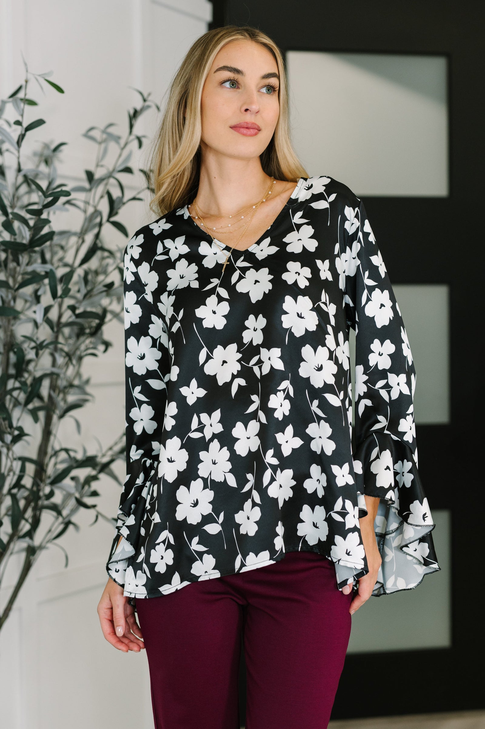 Time and Time Again Floral Blouse (SM-3X)