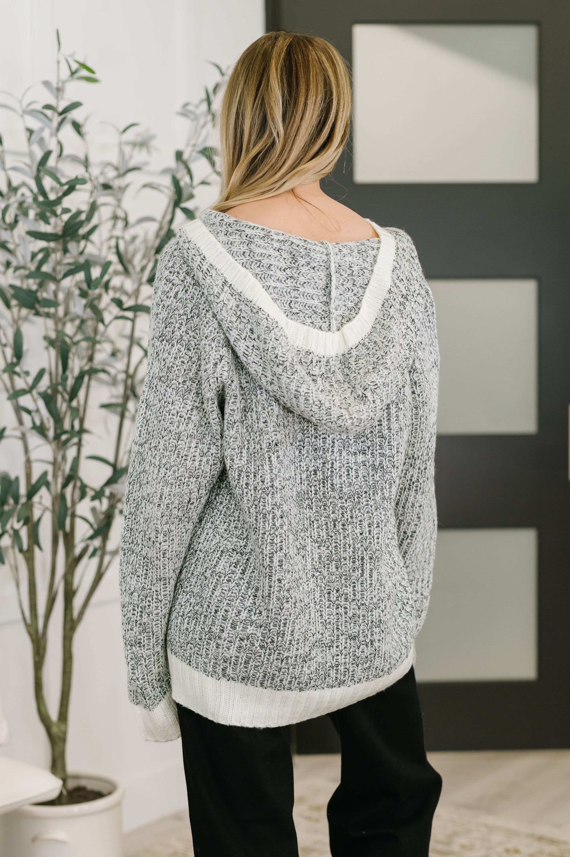 Who Can Live Without it Textured Split Neck Pullover (SM-3X)