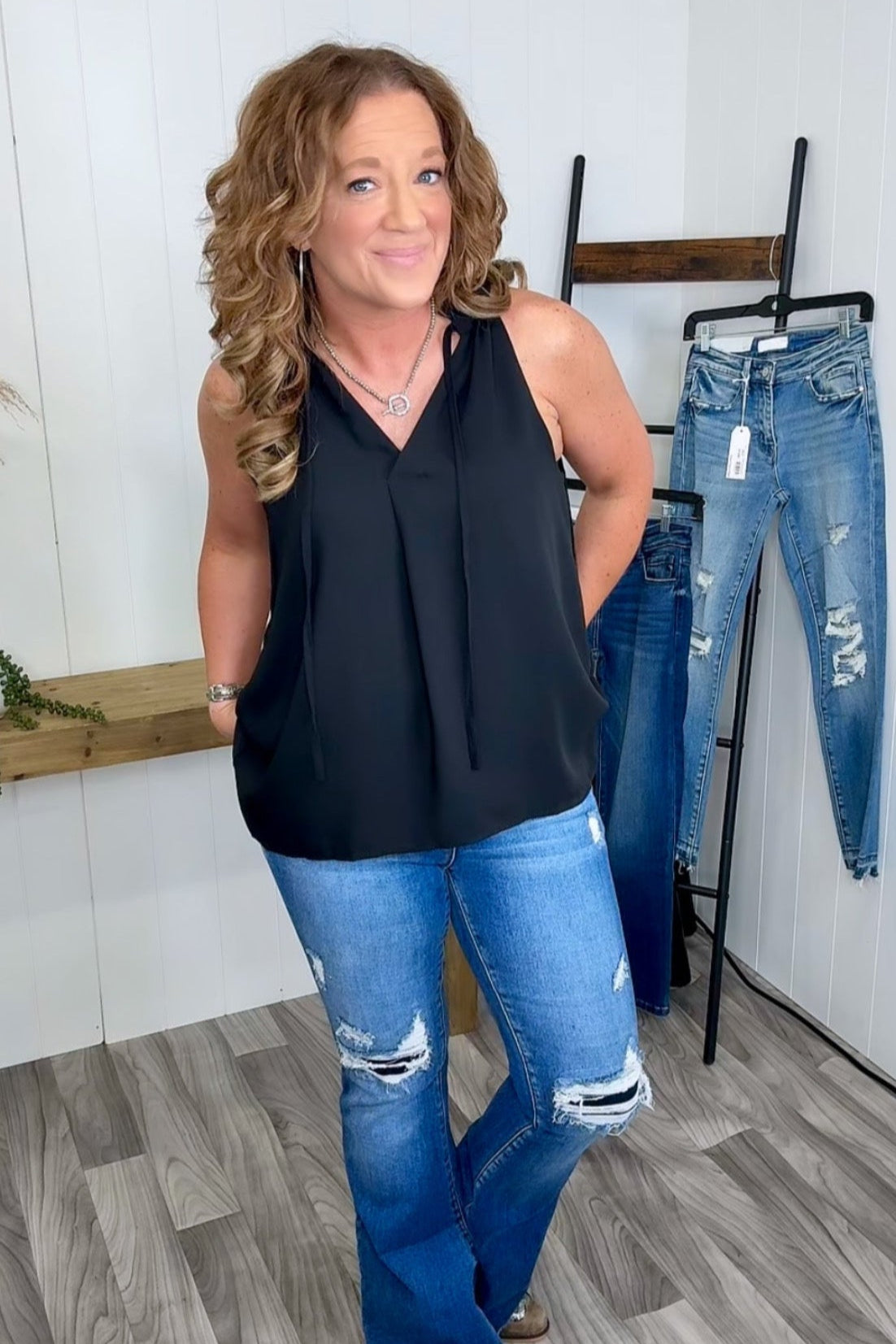 Black Ruffle Vneck Halter Tank (SM-XL)