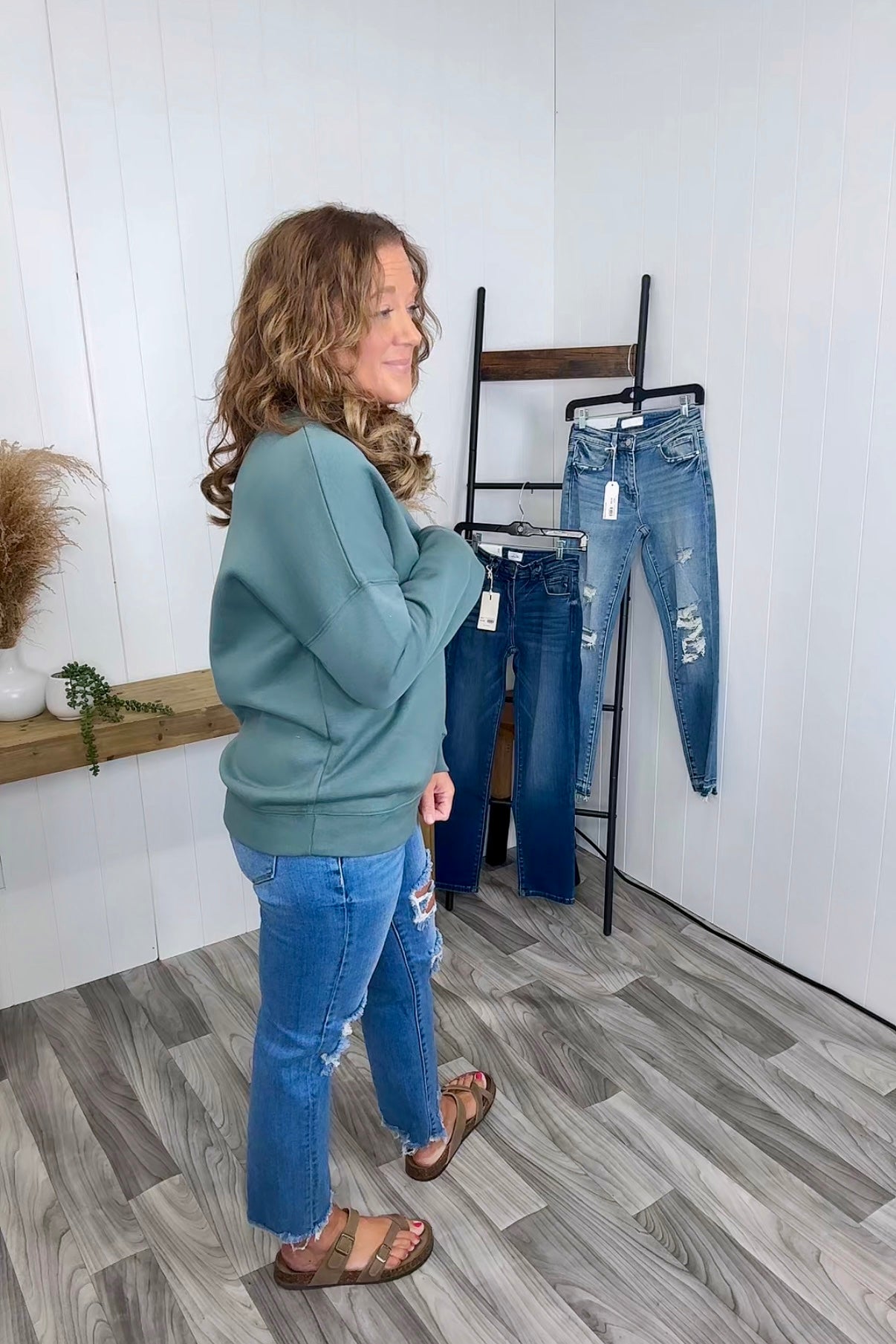 Jade Geen Basic Fleece Crewneck Sweatshirt (SM-3X)