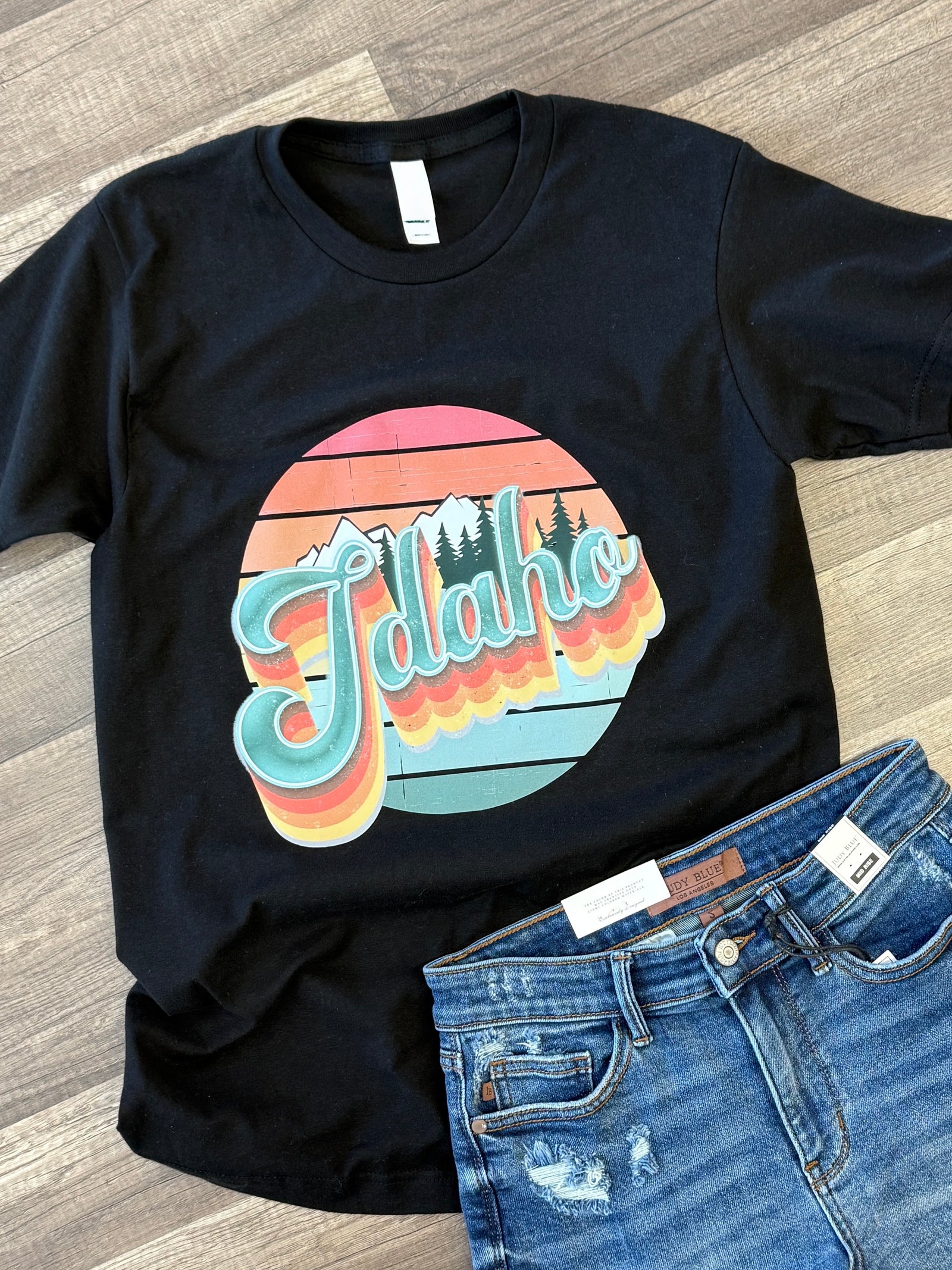 Retro Layered Idaho Black Tee (Unisex SM-2X)