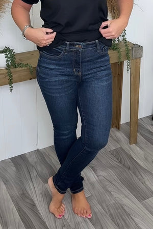 Judy Blue High Rise Every Day Babe Skinny Jeans (0-15)